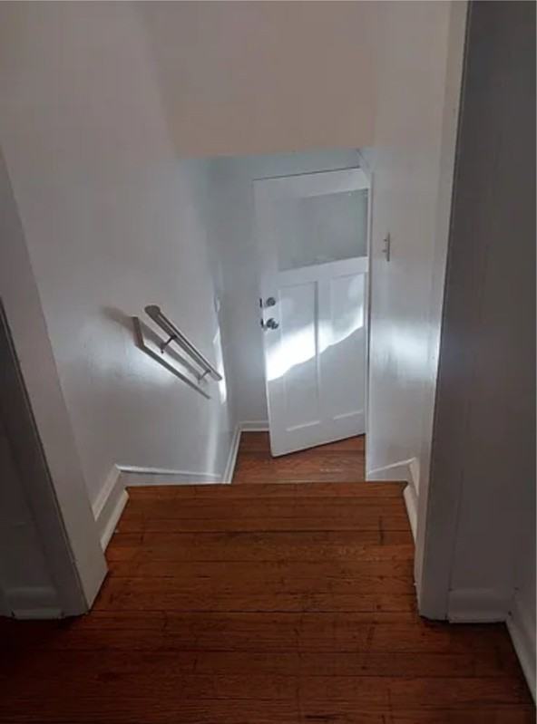 239 Waddell Cir - Photo 3 of 4