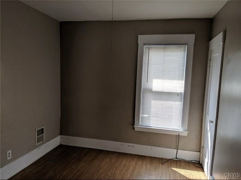 1221 Butternut St #2 - Photo 7 of 8