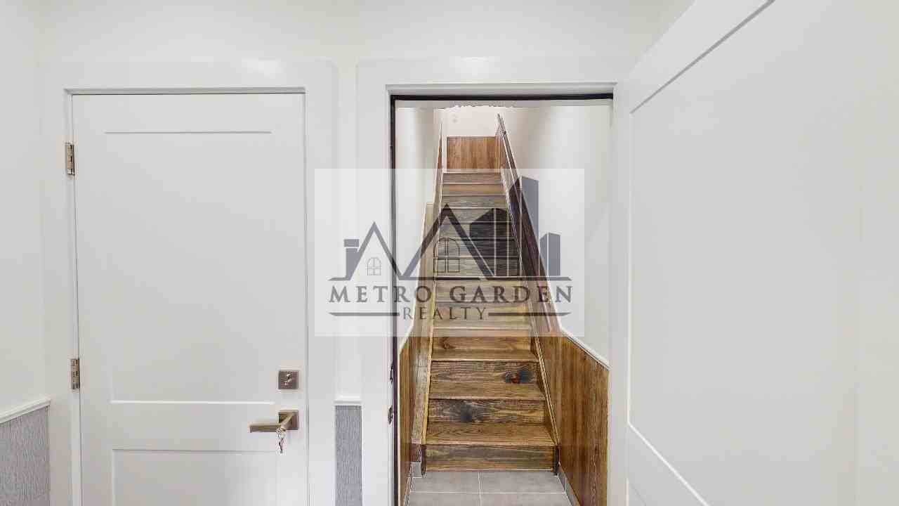 85-13 68th Avenue #2 - Photo 4 of 30