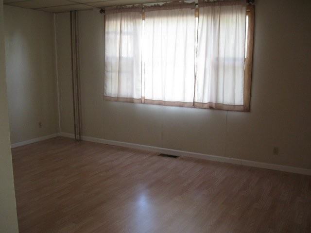 700 E 4th St #B - Photo 4 of 5