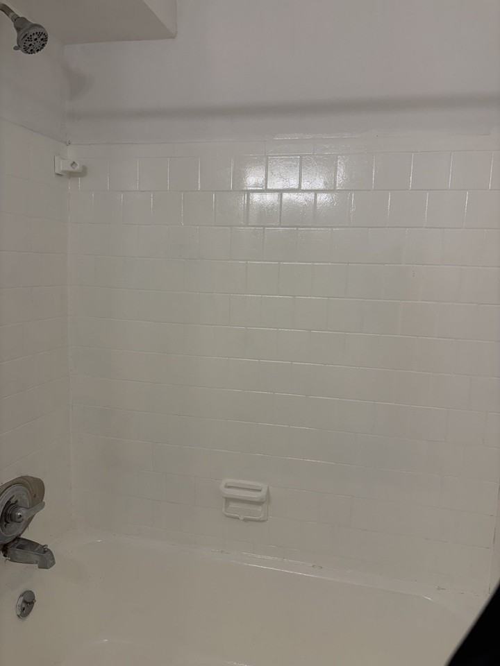 1644 Montello Ave Ne #B - Photo 4 of 7