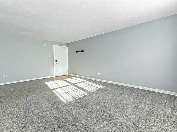 5900 Babcock Blvd #37 - Photo 3 of 12
