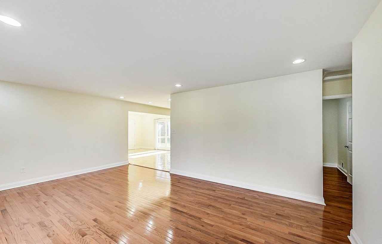 6426 Prospect Ter - Photo 3 of 20