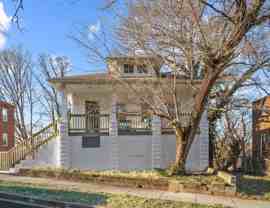 574 49th Pl Ne #UPPER - Photo 1 of 1