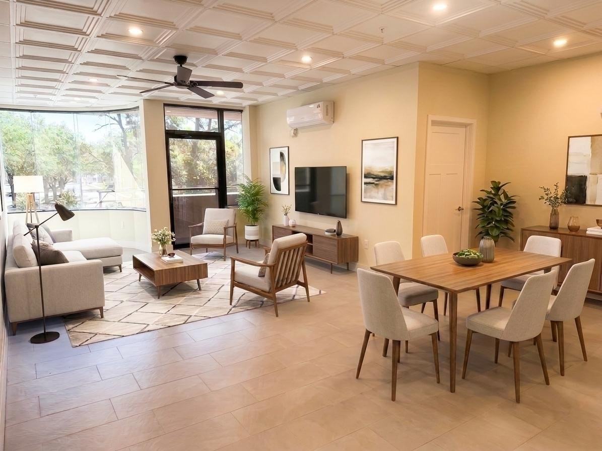 15950 Bay Vista Dr #203
