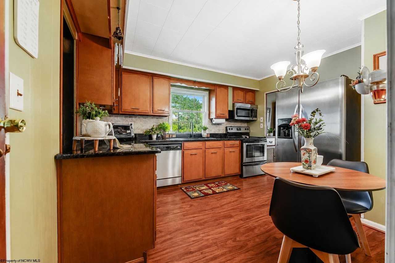 3356 Collins Ferry Rd - Photo 3 of 12