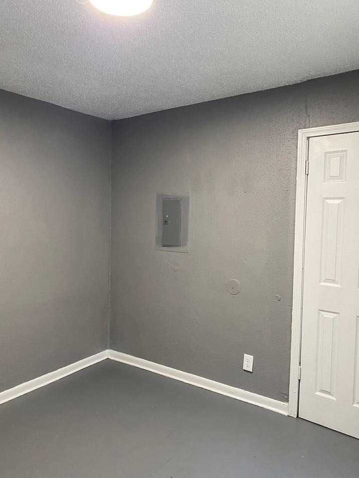 209 Victor St #3 - Photo 6 of 9