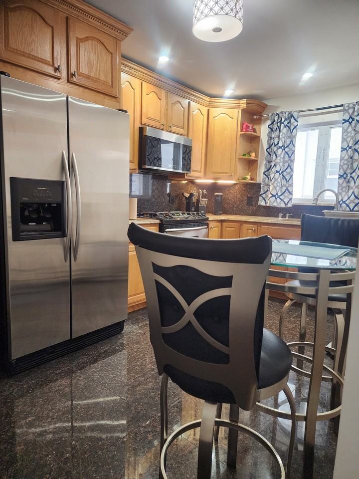 17930 142nd Ave - Photo 5 of 8