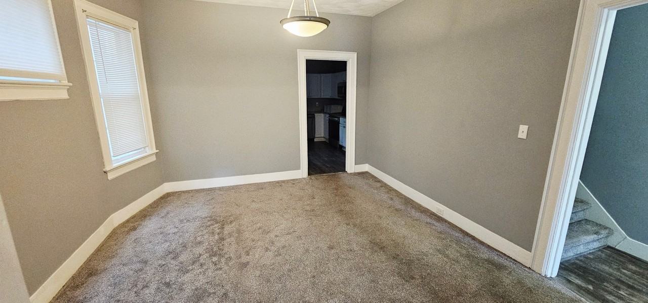 1629 Vine St #1629 - Photo 3 of 11