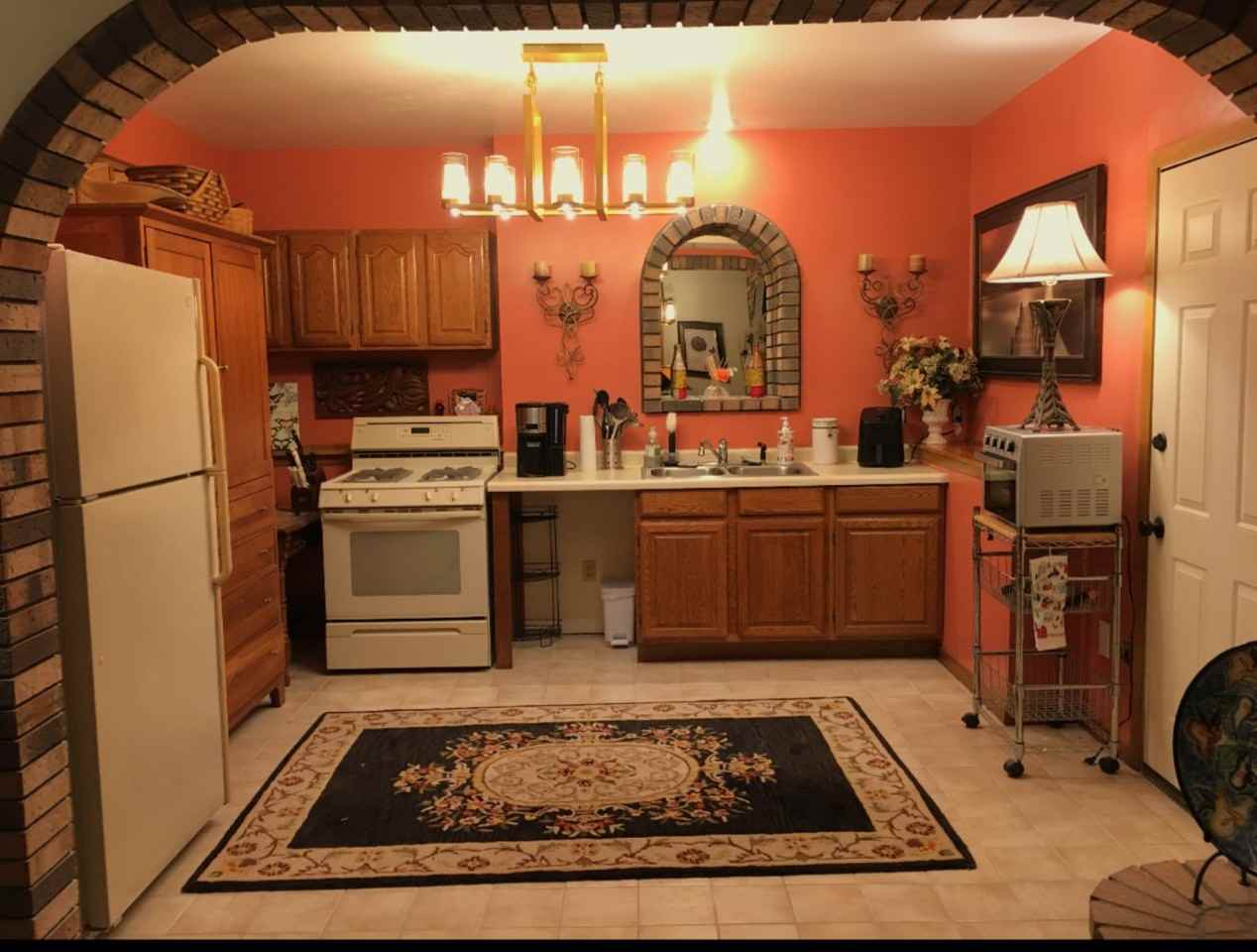 6485 Grandview Dr - Photo 3 of 5