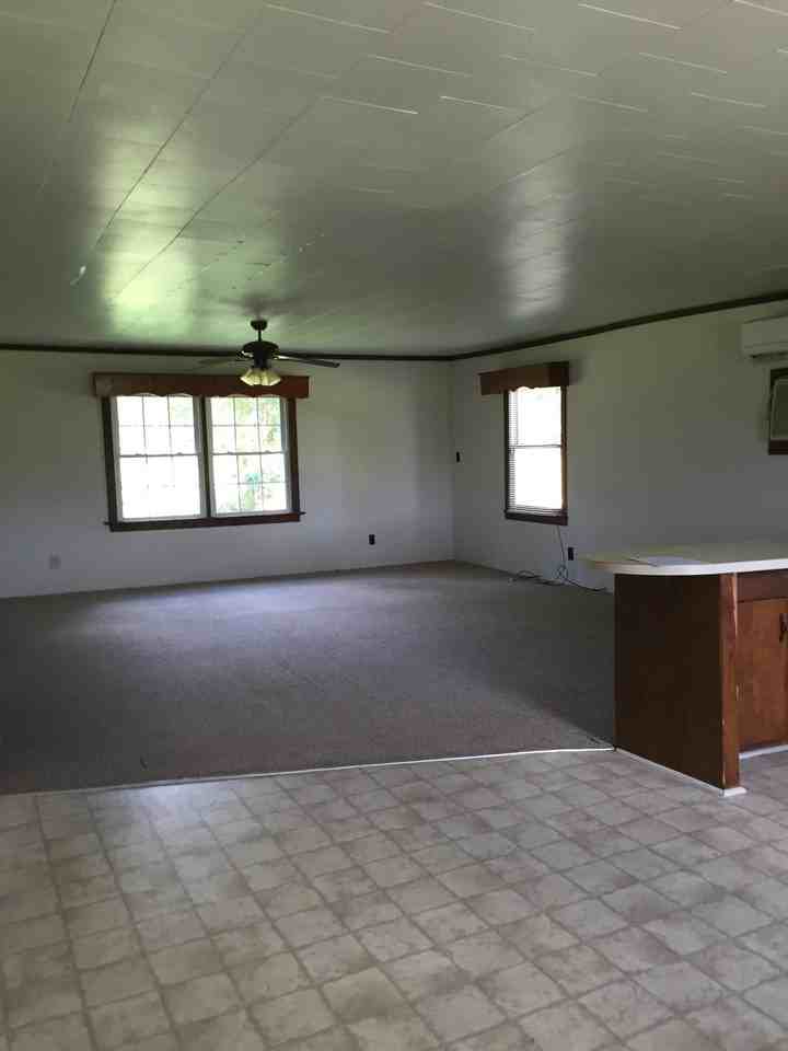 1040 Evan Perry Rd - Photo 3 of 9