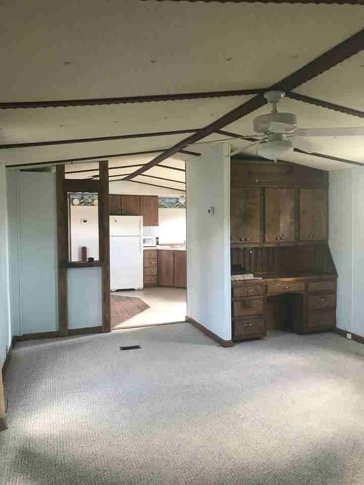 2600 Thurman Griffin Rd - Photo 3 of 9