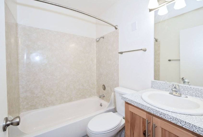 3055 Se 20th Ave #3055 - Photo 2 of 11