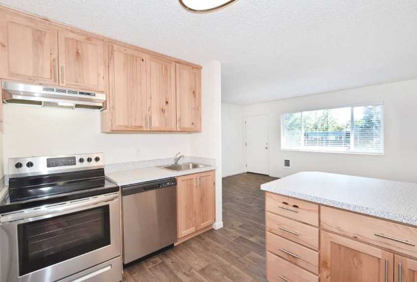 3055 Se 20th Ave #3055 - Photo 4 of 11