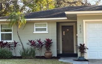 423 Wildwood Way - Photo 1 of 1