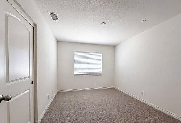 4202 Coolidge Ave - Photo 2 of 8