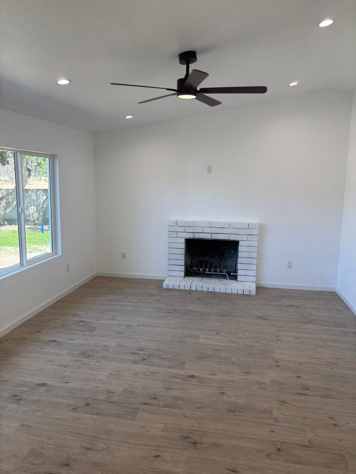 25899 Amapolas St - Photo 4 of 11