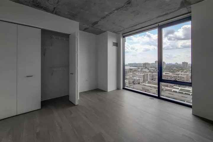 2107 S Wabash Ave - Photo 5 of 18
