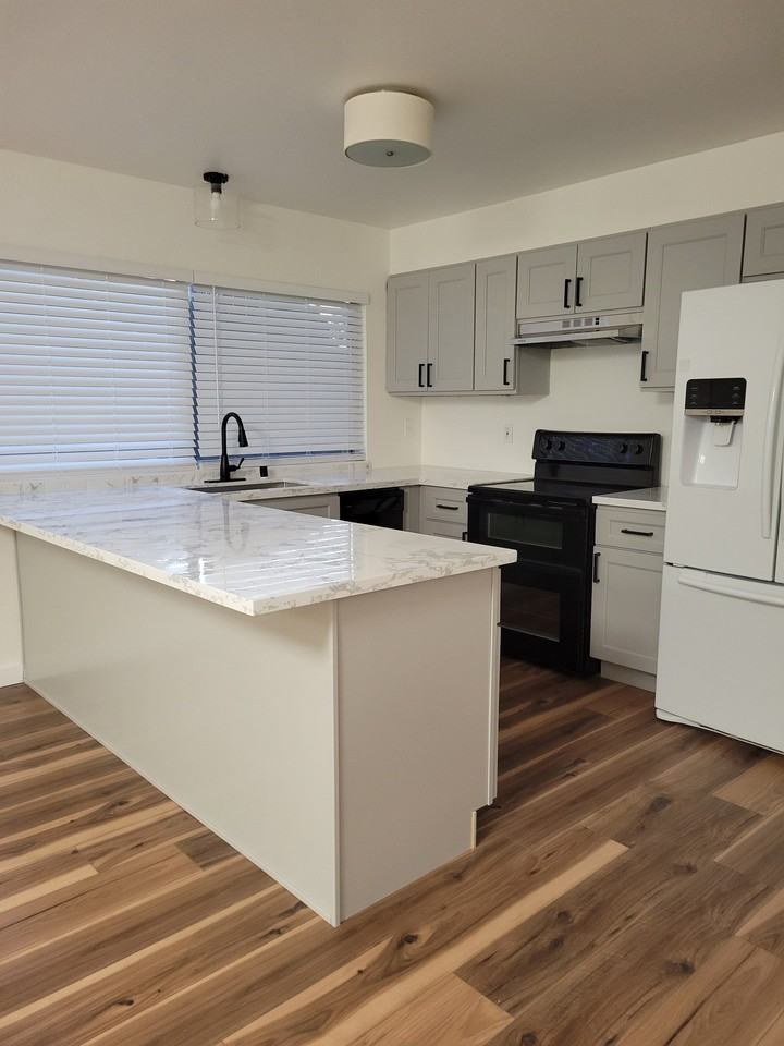 4655 Bolero Dr - Photo 4 of 14