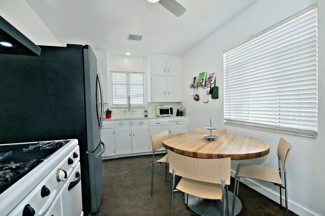 1919 W Earll Dr #2 - Photo 6 of 20