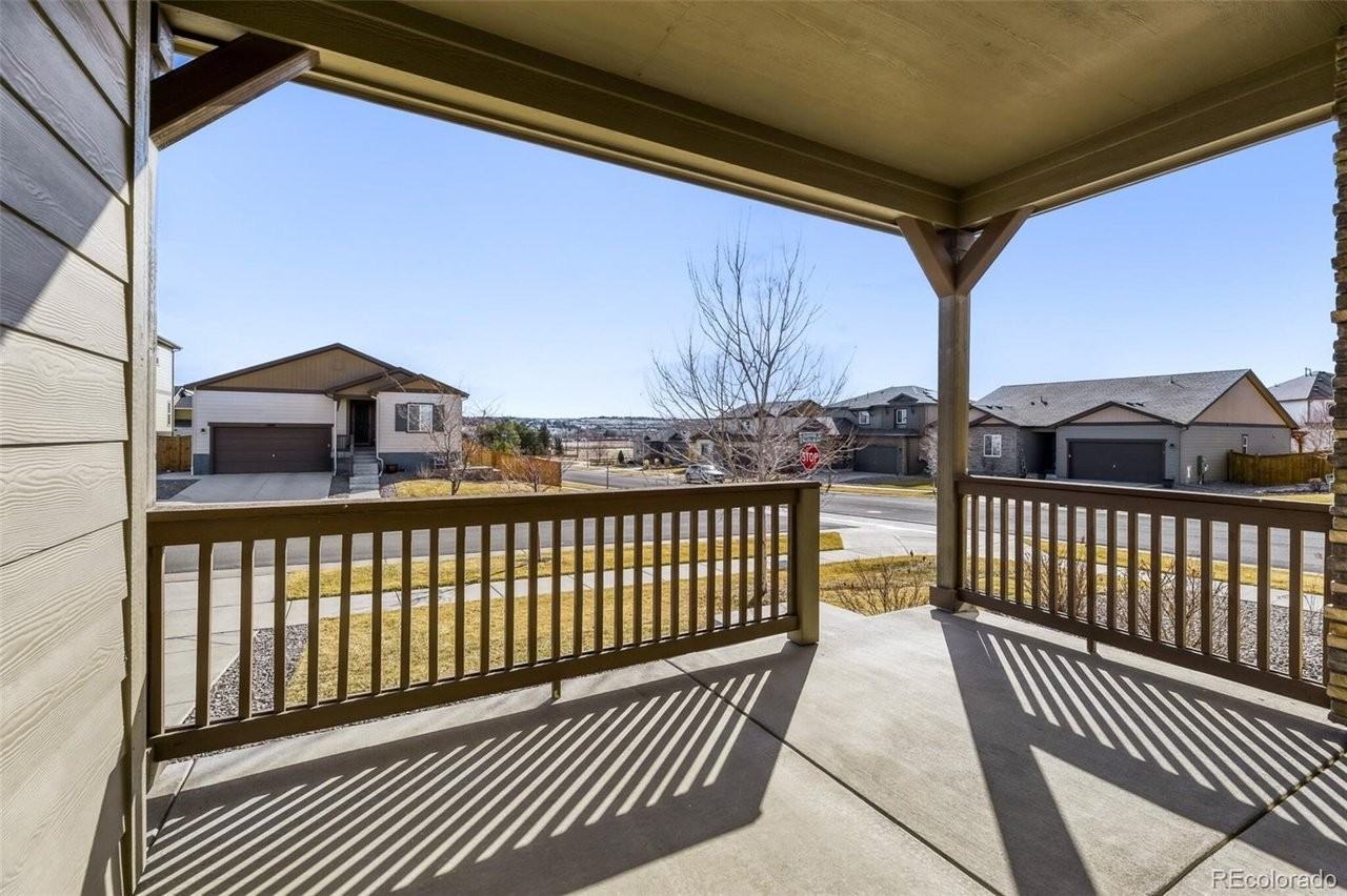 11885 Dodworth St - Photo 2 of 12