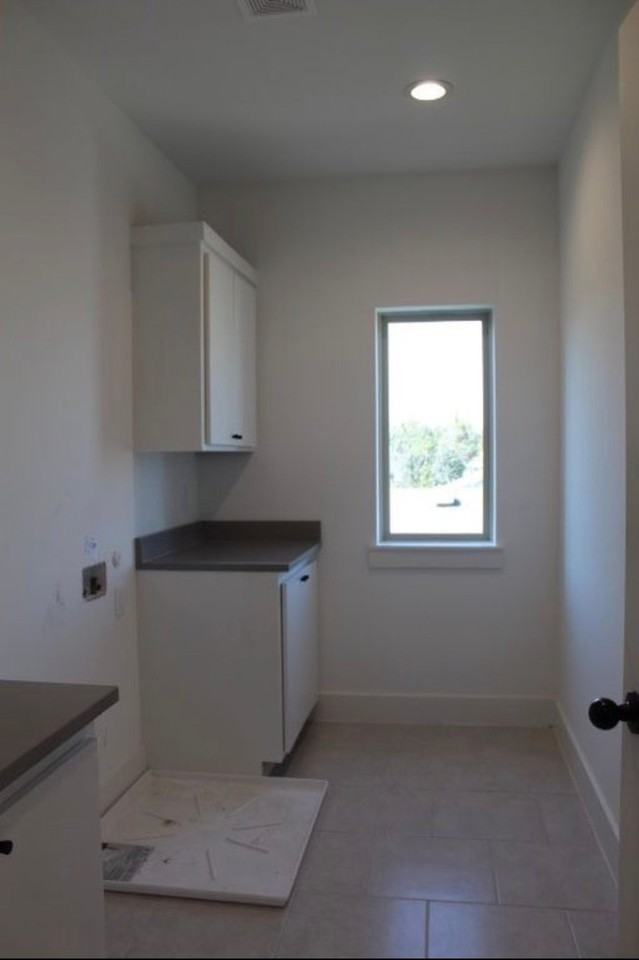 1630 E Davis Ave - Photo 6 of 15