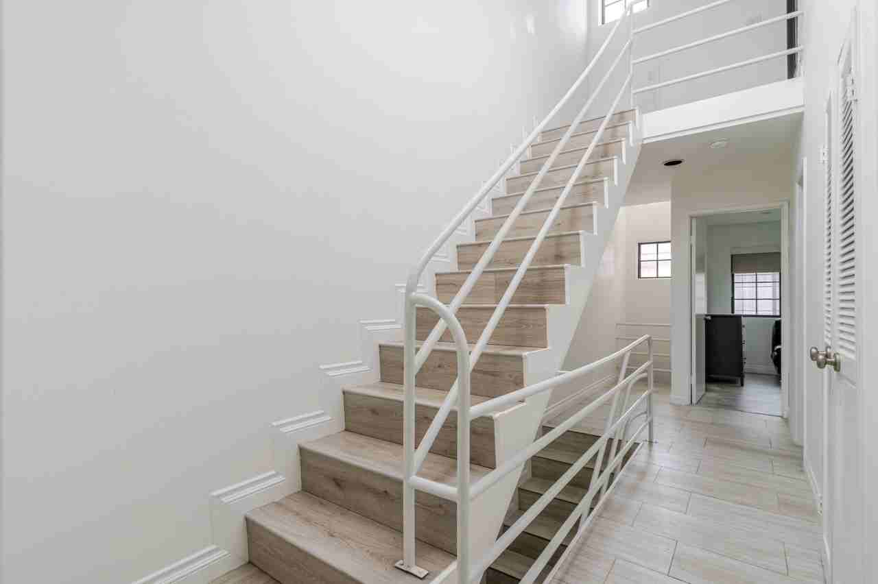 5820 Yolanda Ave #5 - Photo 7 of 19