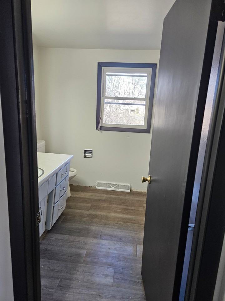 1403 Beech Tree Dr - Photo 3 of 19
