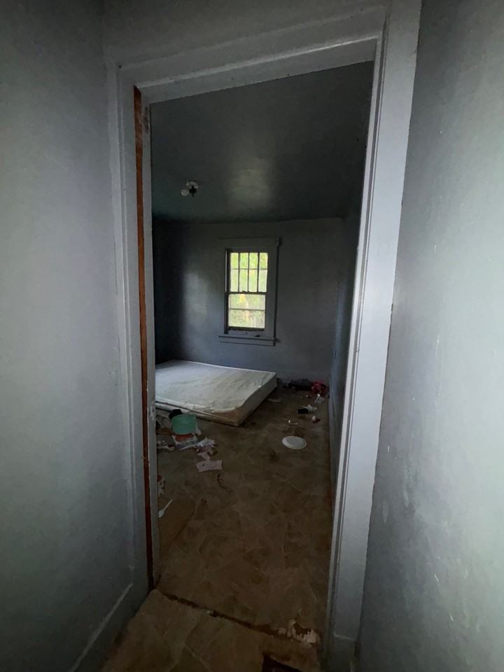 1505 E Walnut St - Photo 4 of 10