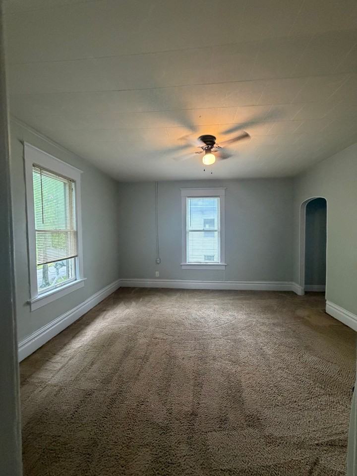524 1/2 S Moffet Ave - Photo 4 of 18
