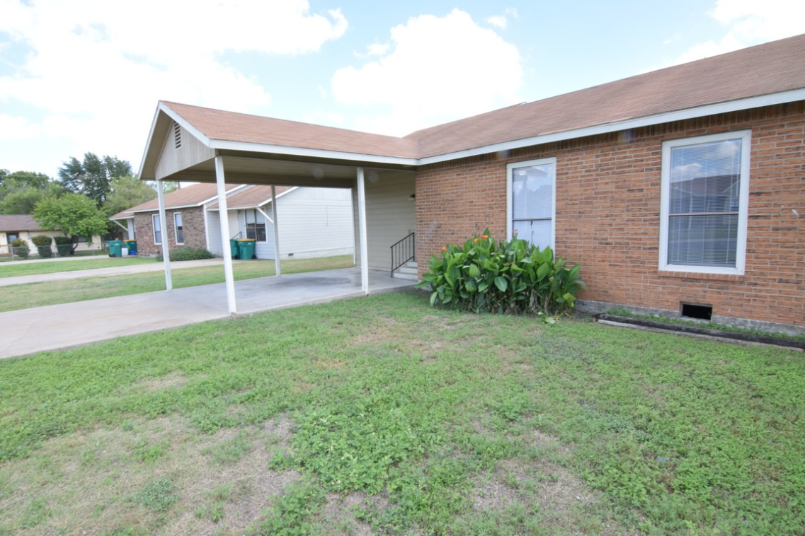 1608 Kelly Dr #NA - Photo 2 of 22
