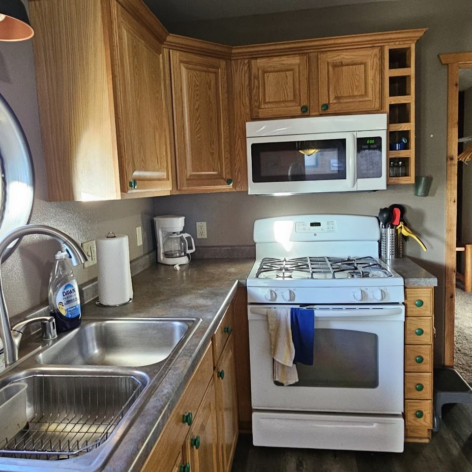 424 Overlook Ct #424 - Photo 6 of 14