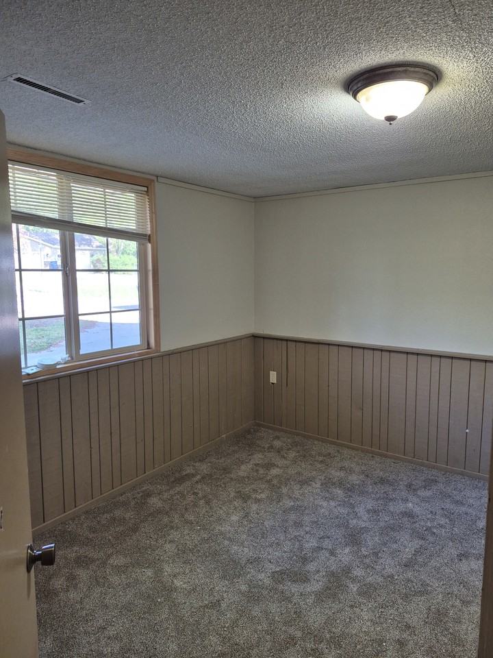 3840 Richter Ave #NA - Photo 3 of 9