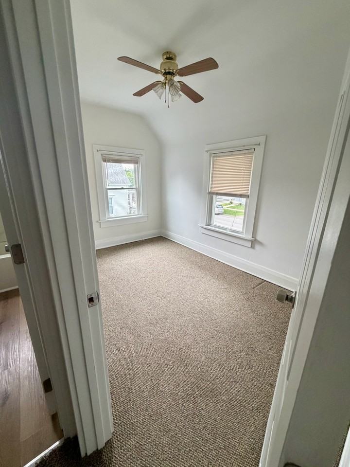 604 Neil St #604-1-2 - Photo 6 of 8