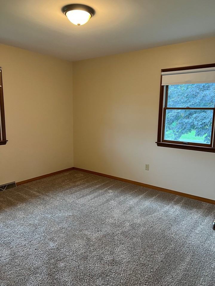 100 Raine St #NA - Photo 7 of 12