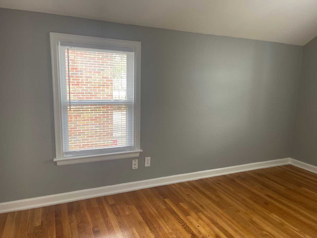 966 Sheridan Ave #966 - Photo 3 of 7