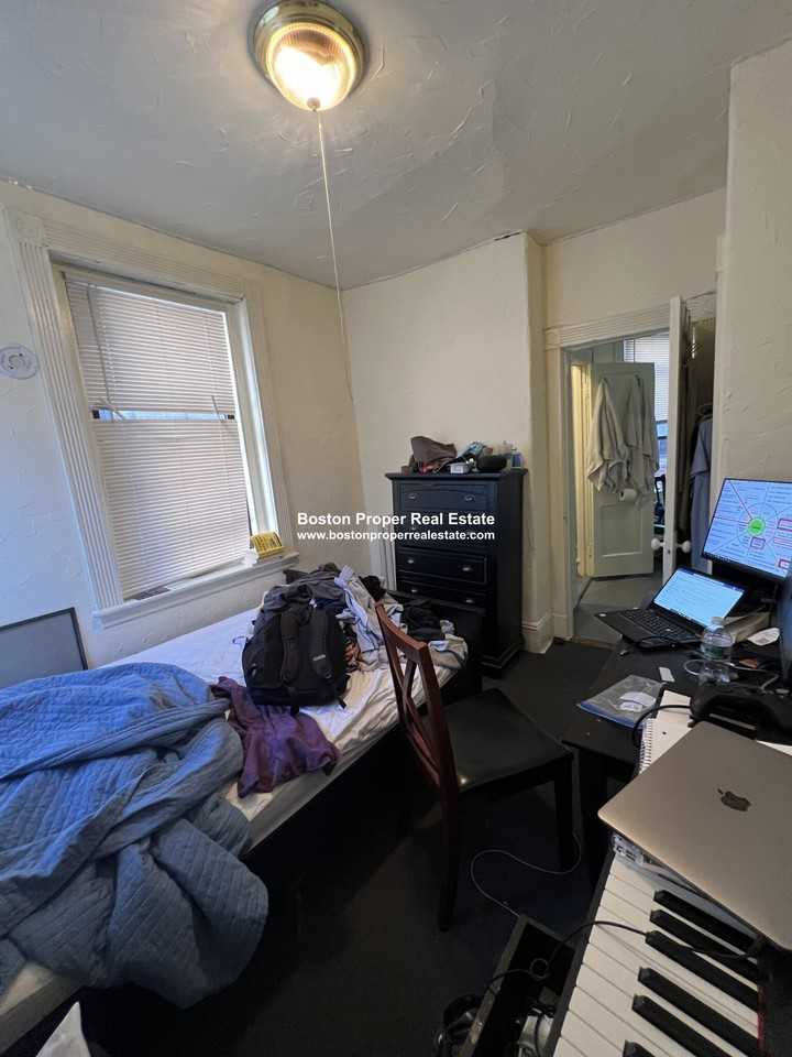 9 Myrtle St #8 - Photo 2 of 6