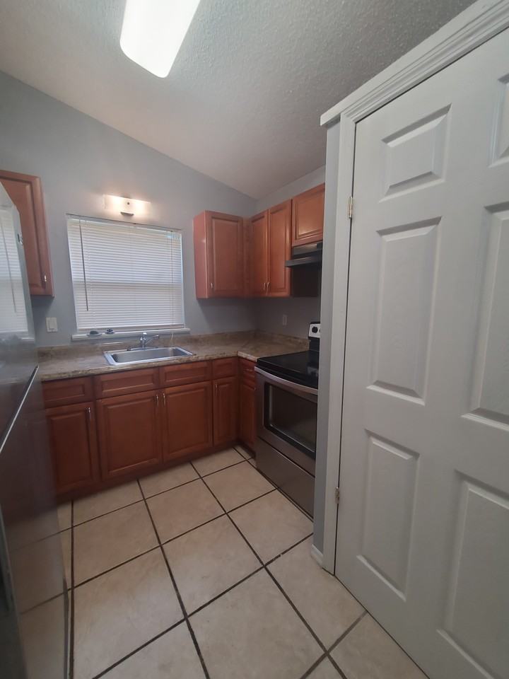 2153 S Rio Grande Ave #NA - Photo 4 of 6