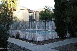 1620 N Wilmot Rd #F125 - Photo 1 of 1