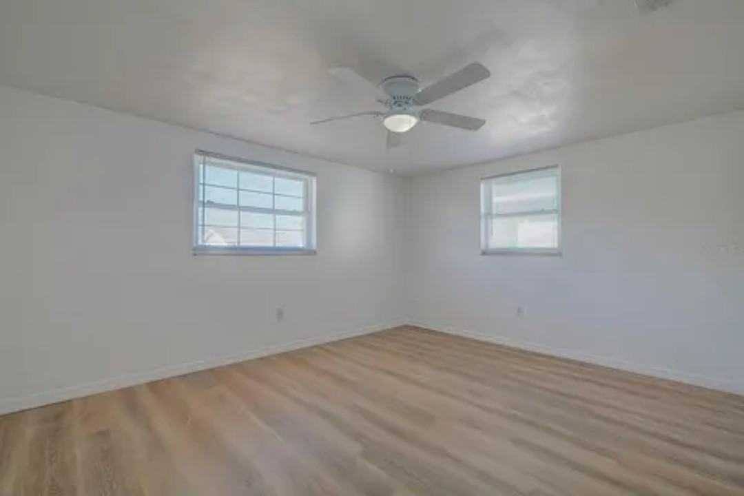 11138 Yellowwood Ln #NA - Photo 3 of 17