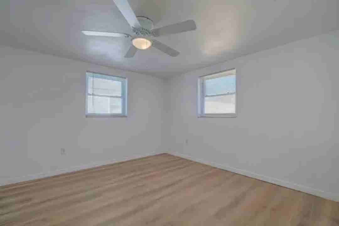 11138 Yellowwood Ln #NA - Photo 4 of 17
