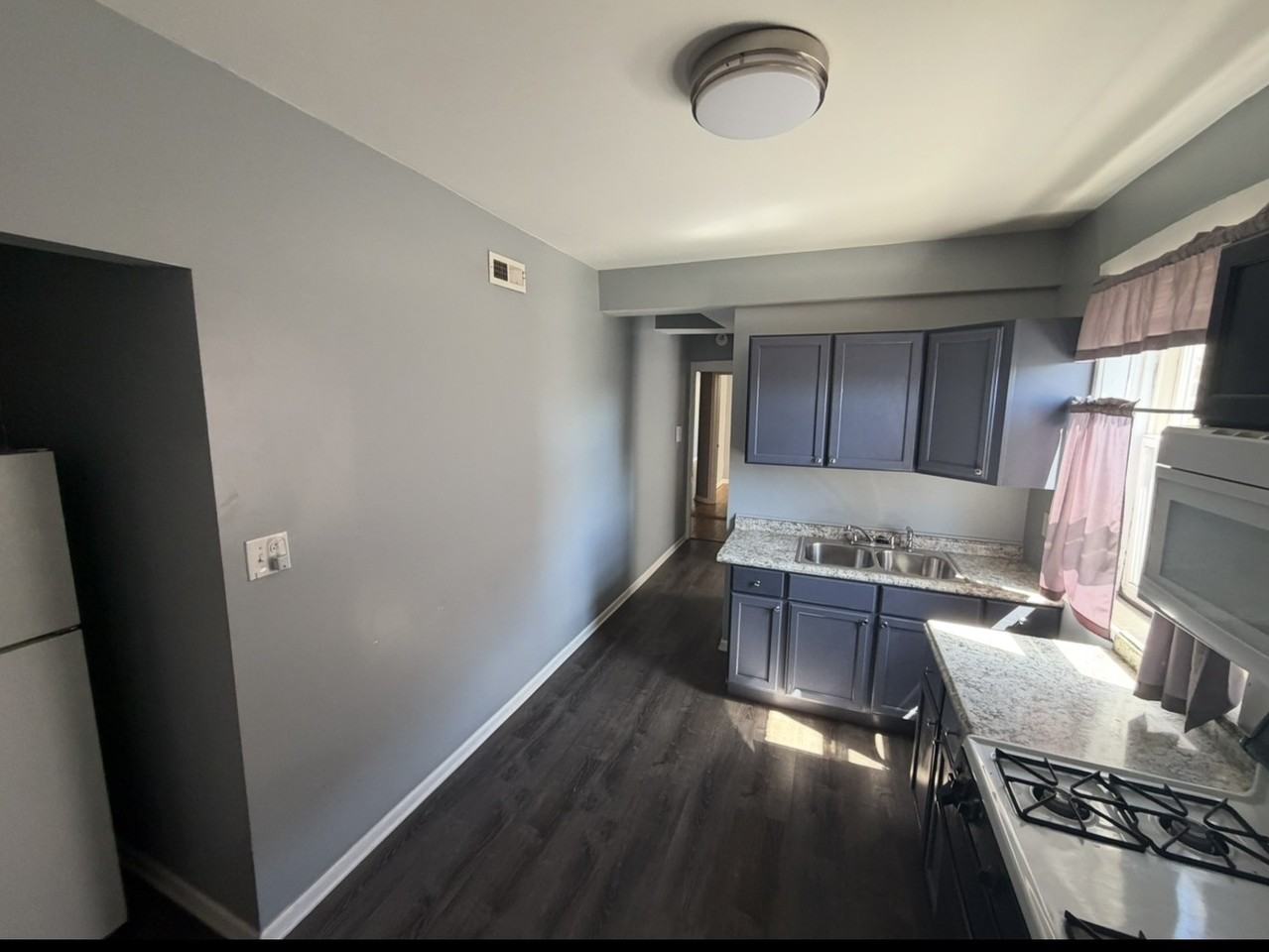 6920 S Vernon Ave #3-22 - Photo 2 of 11