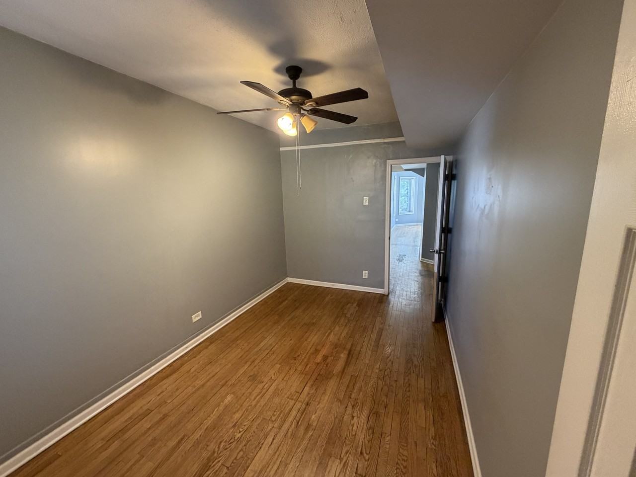 6920 S Vernon Ave #3-22 - Photo 6 of 11