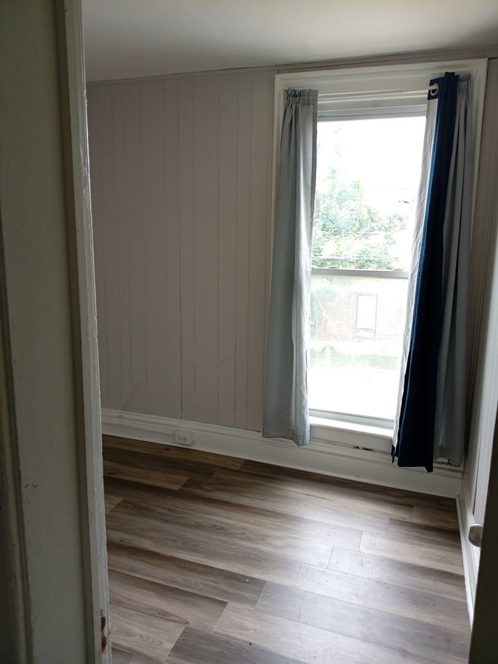 262 3rd Ave #2ndFL - Photo 5 of 5