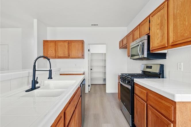13254 Sandia Circle - Photo 5 of 15