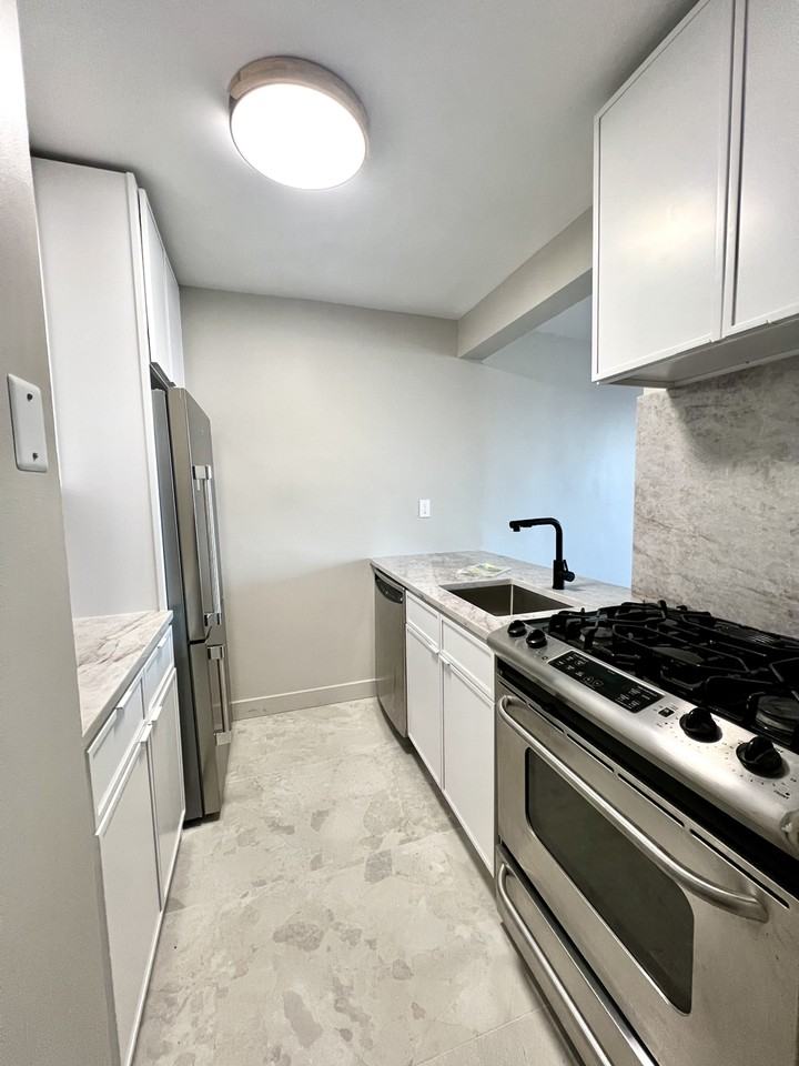500 Central Ave - Photo 5 of 13