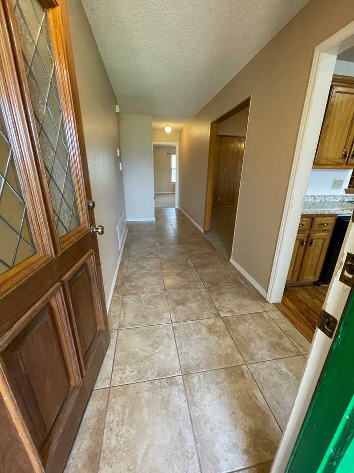 11509 Sombrero Dr #1 - Photo 3 of 30