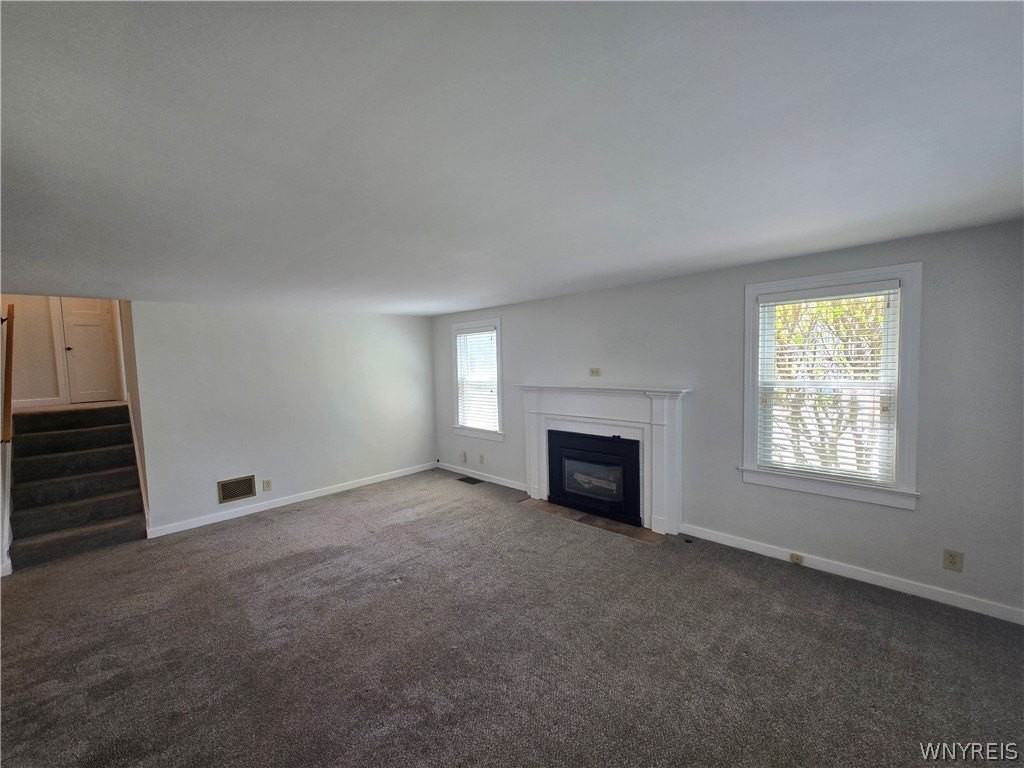 4289 Harris Hill Rd - Photo 3 of 18