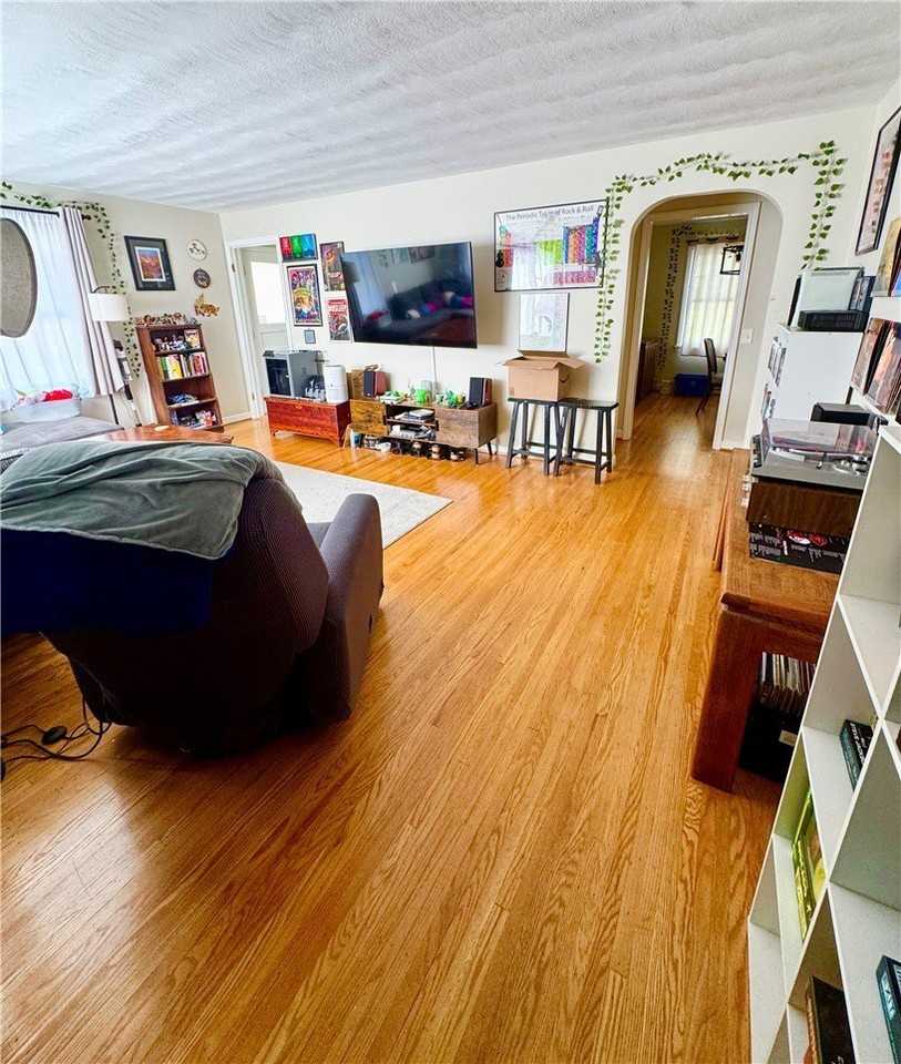 508 Roosevelt Rd - Photo 4 of 10