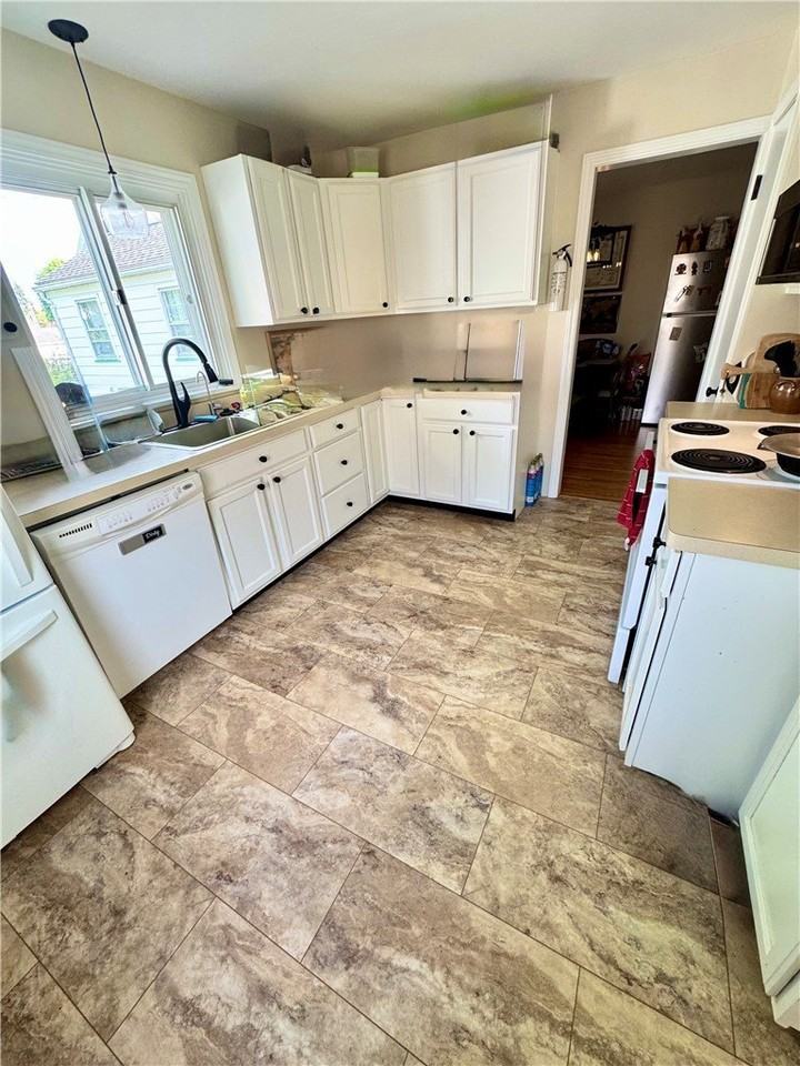 508 Roosevelt Rd - Photo 6 of 10